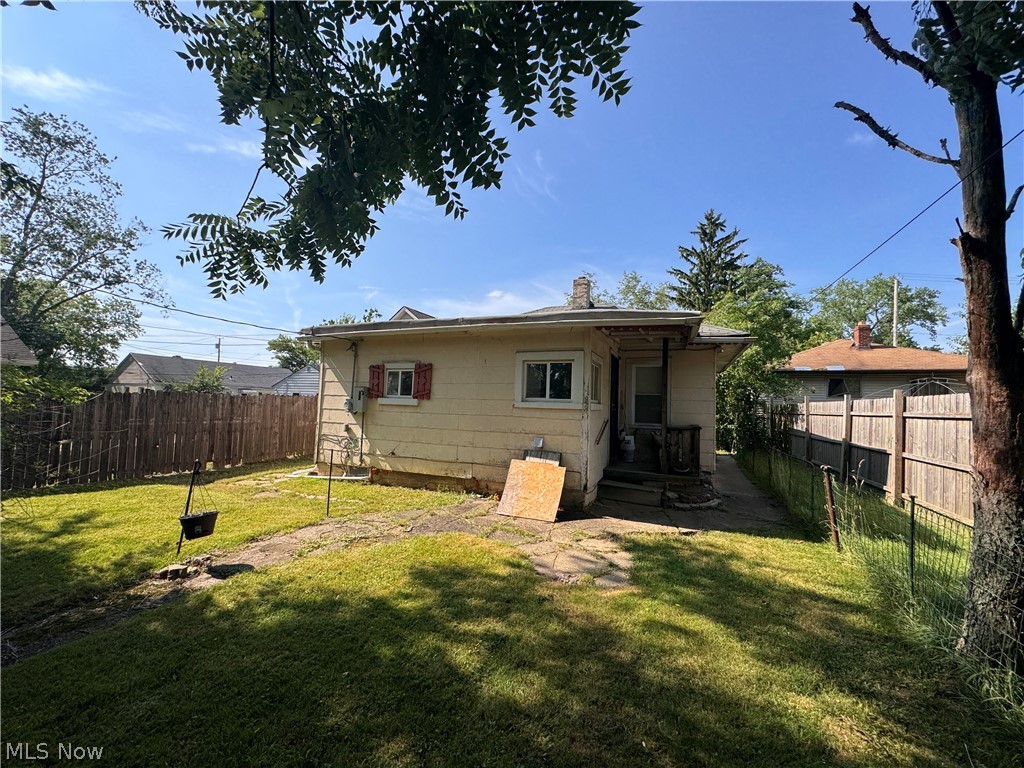 16404 Tarkington Avenue Cleveland OH 44128