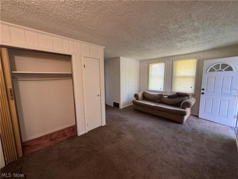 16404 Tarkington Avenue Cleveland OH 44128