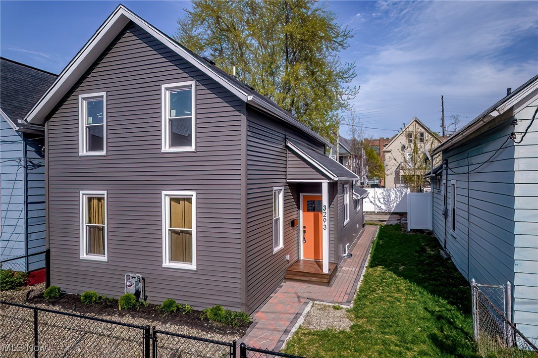 3293 W 23rd Place Cleveland OH 44109