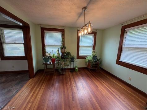 1557 D Street Lorain OH 44052