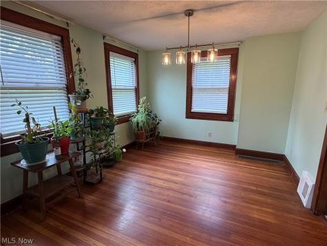 1557 D Street Lorain OH 44052
