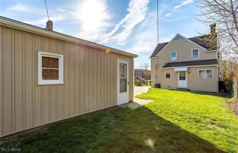 1557 D Street Lorain OH 44052