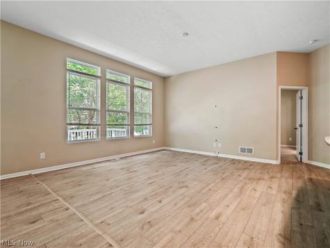 17062 Woodshire Drive Strongsville OH 44149