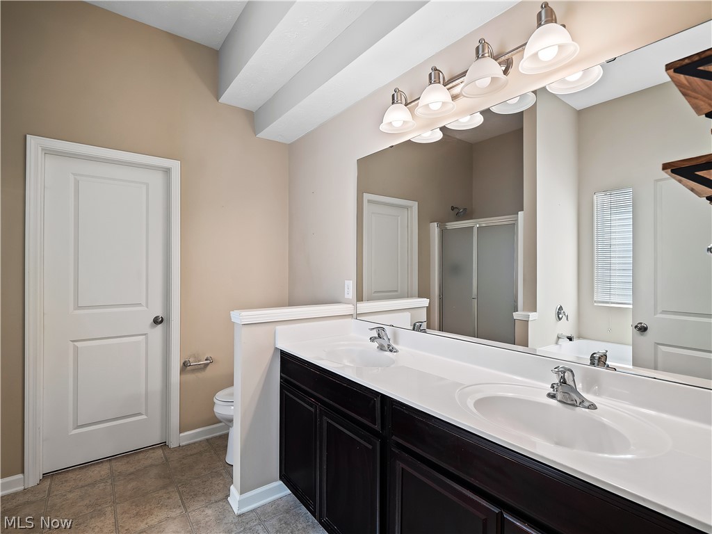 17062 Woodshire Drive Strongsville OH 44149