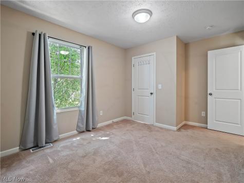 17062 Woodshire Drive Strongsville OH 44149