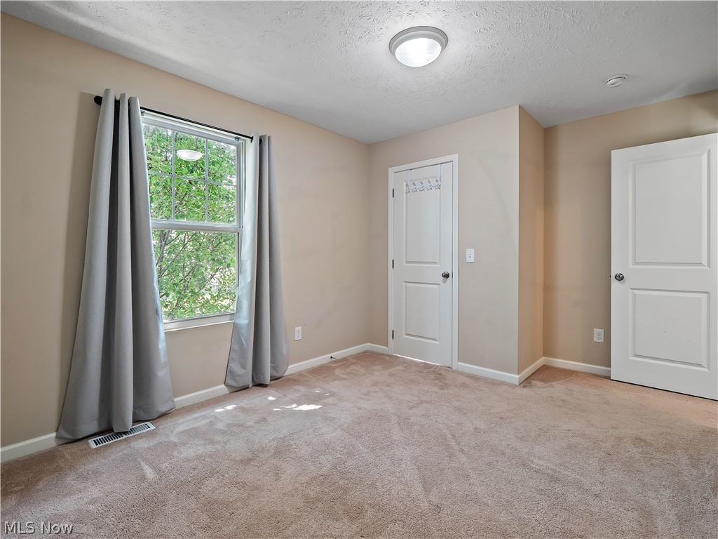 17062 Woodshire Drive Strongsville OH 44149