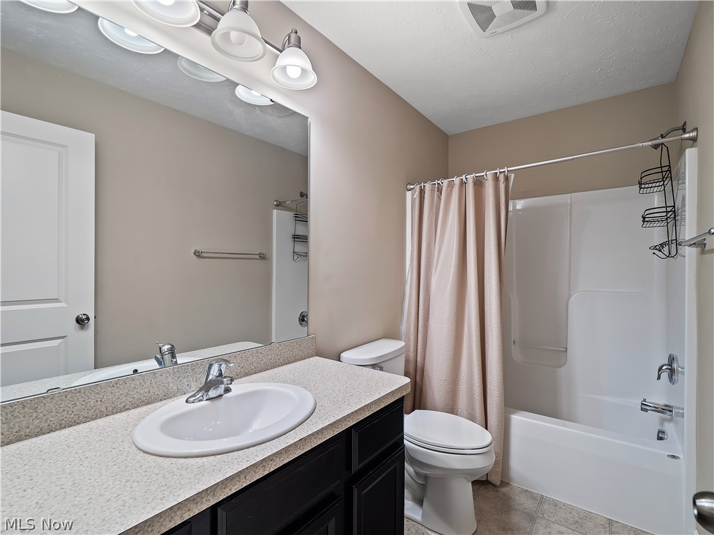 17062 Woodshire Drive Strongsville OH 44149