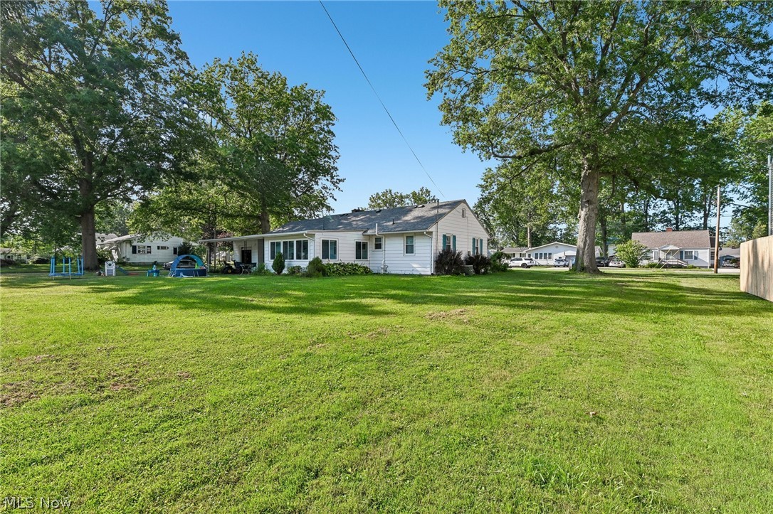 2524 W 9th Street Ashtabula OH 44004