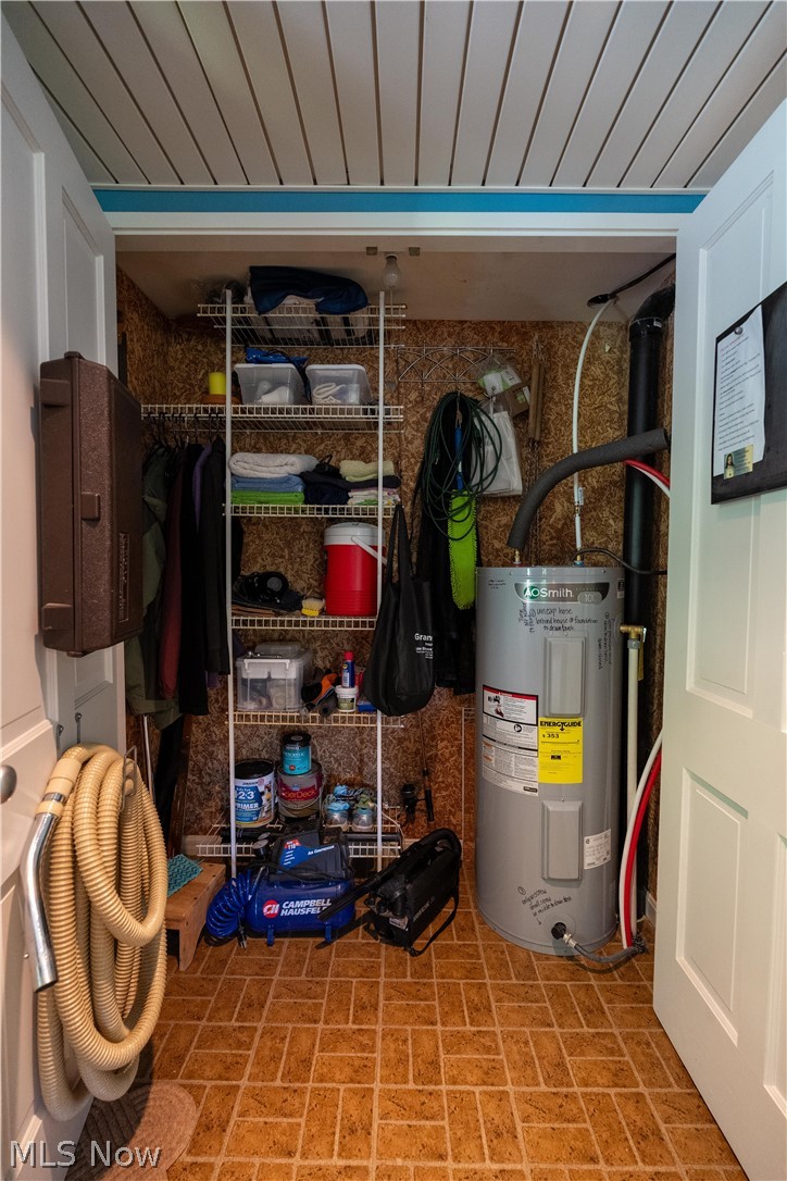 3120 Rockwood Drive SW Carrollton OH 44615