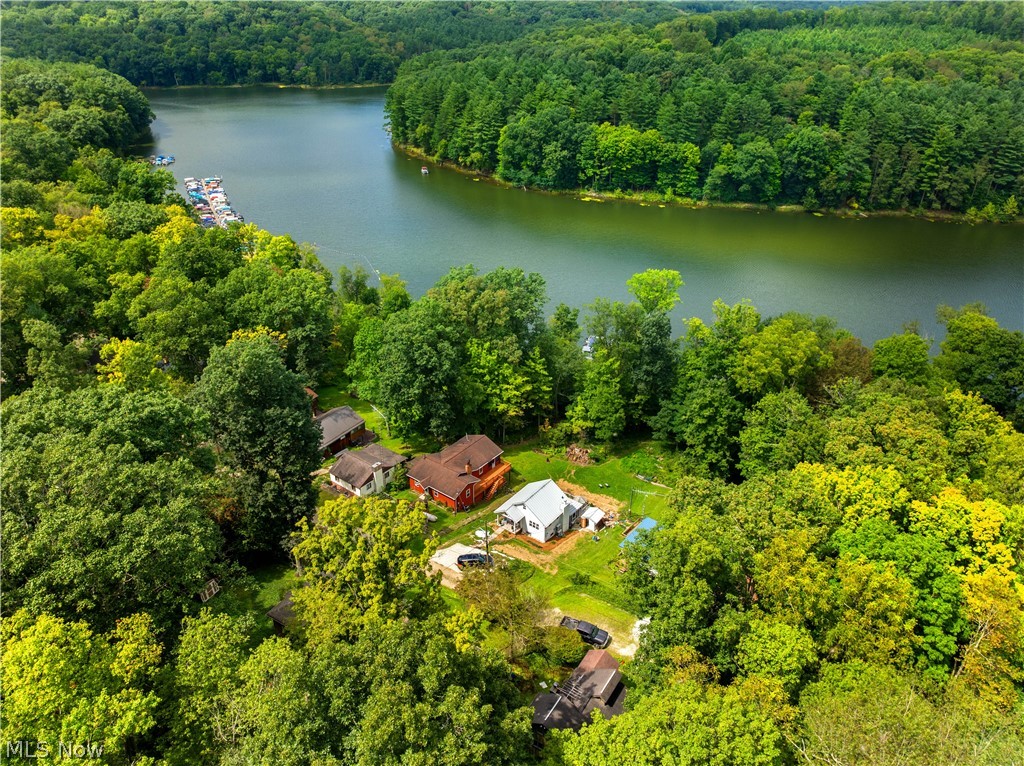 3120 Rockwood Drive SW Carrollton OH 44615