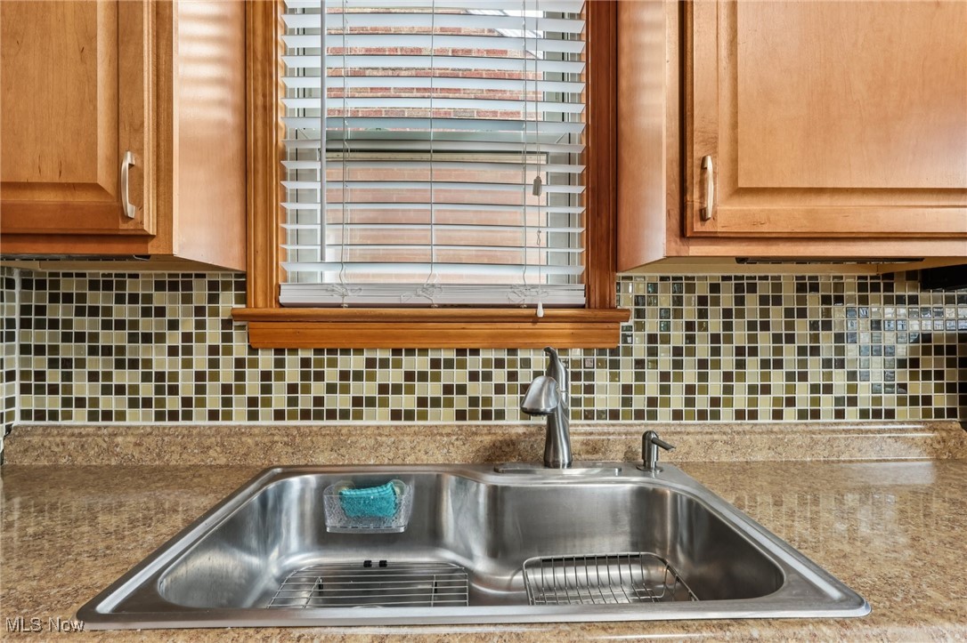 10802 Flower Avenue Cleveland OH 44111