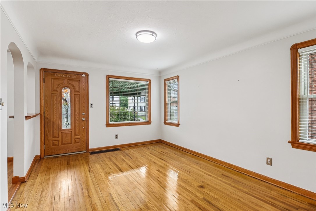 10802 Flower Avenue Cleveland OH 44111