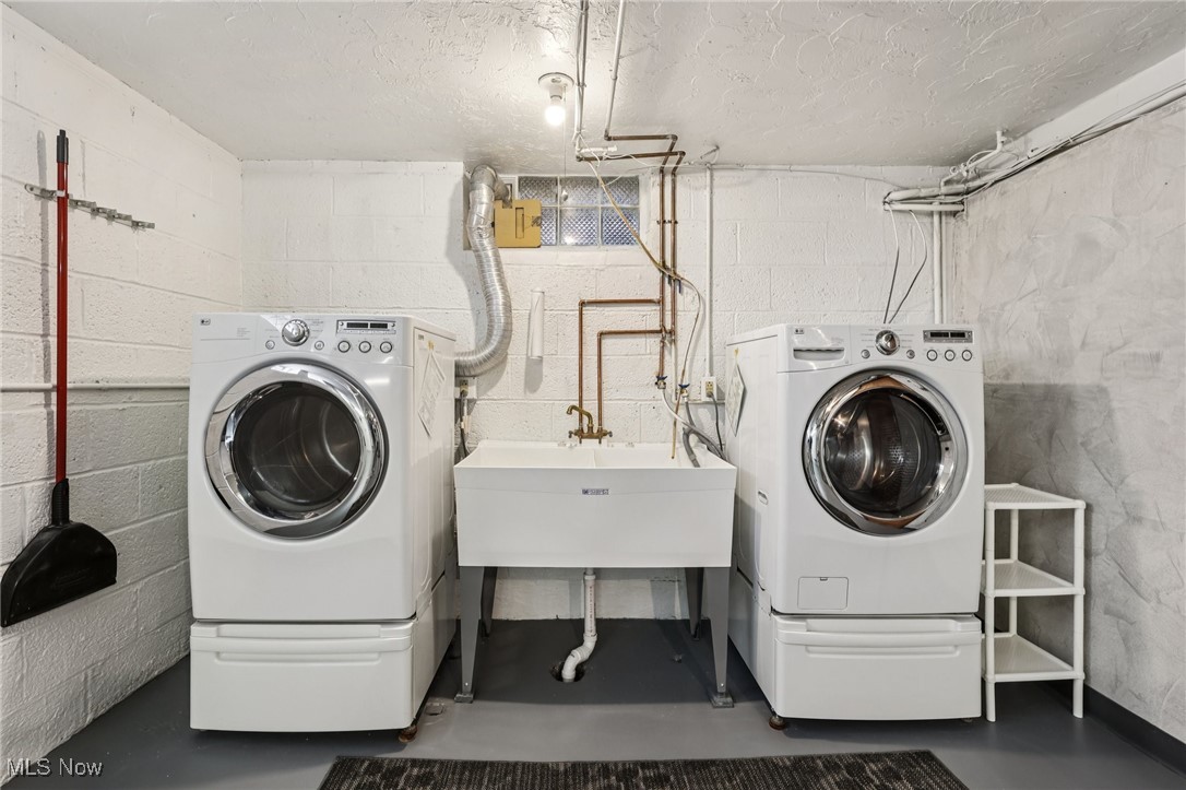 10802 Flower Avenue Cleveland OH 44111