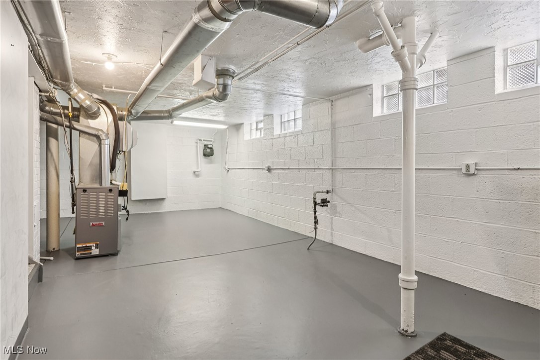 10802 Flower Avenue Cleveland OH 44111