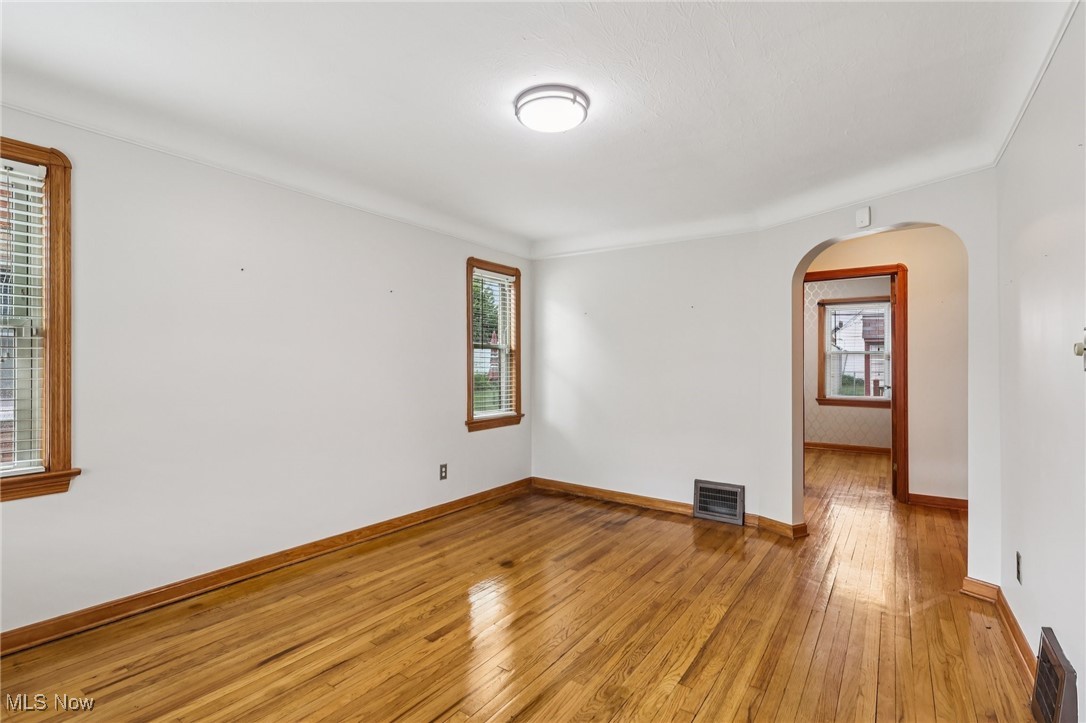 10802 Flower Avenue Cleveland OH 44111