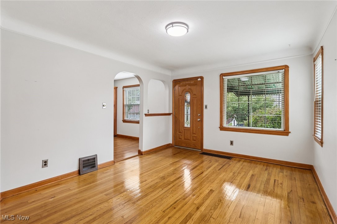 10802 Flower Avenue Cleveland OH 44111