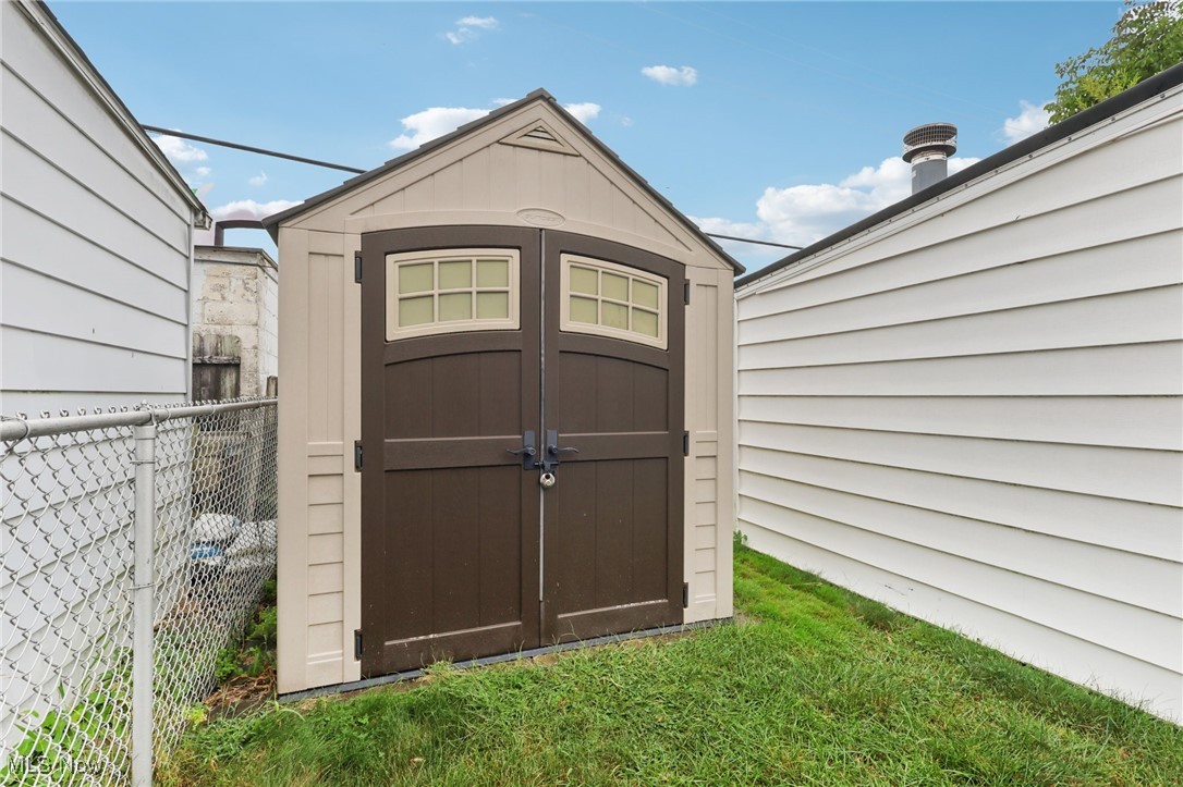 10802 Flower Avenue Cleveland OH 44111