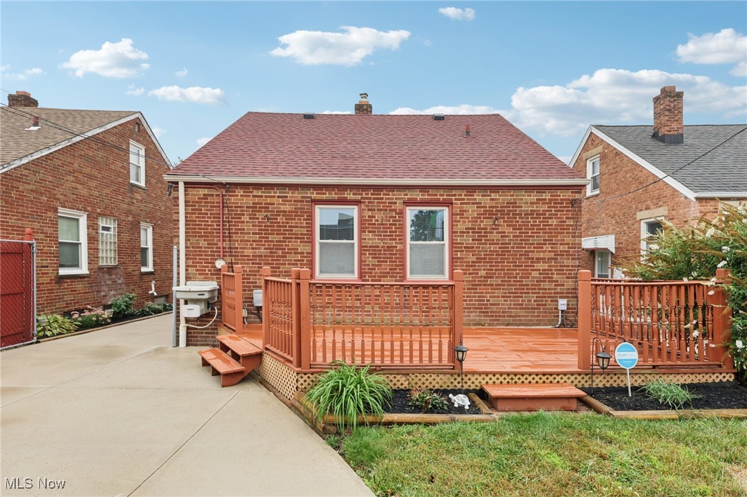 10802 Flower Avenue Cleveland OH 44111