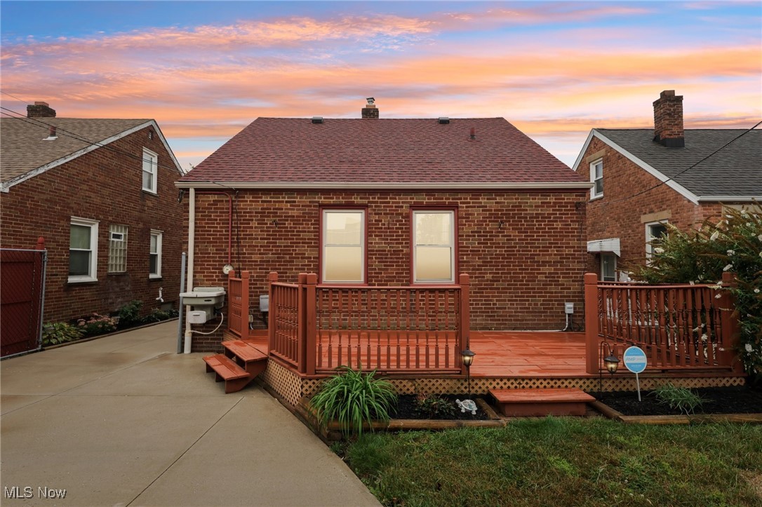 10802 Flower Avenue Cleveland OH 44111