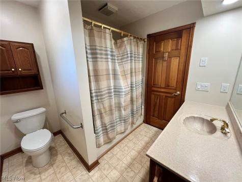 16244 Delmont Avenue Strongsville OH 44136