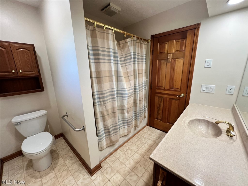 16244 Delmont Avenue Strongsville OH 44136