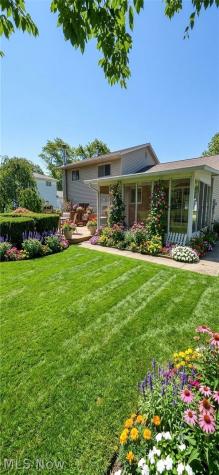 16244 Delmont Avenue Strongsville OH 44136