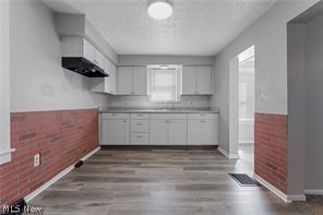 223 E Maple Street Hartville OH 44632