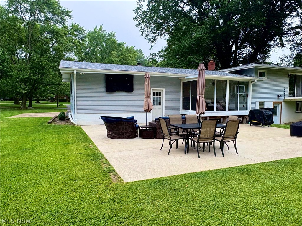 4561 W South Range Road Columbiana OH 44408
