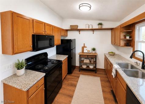 927 Pepperwood Drive Wooster OH 44691