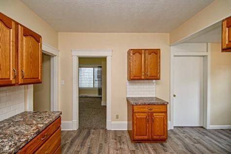 607 Broad Avenue NW Canton OH 44708