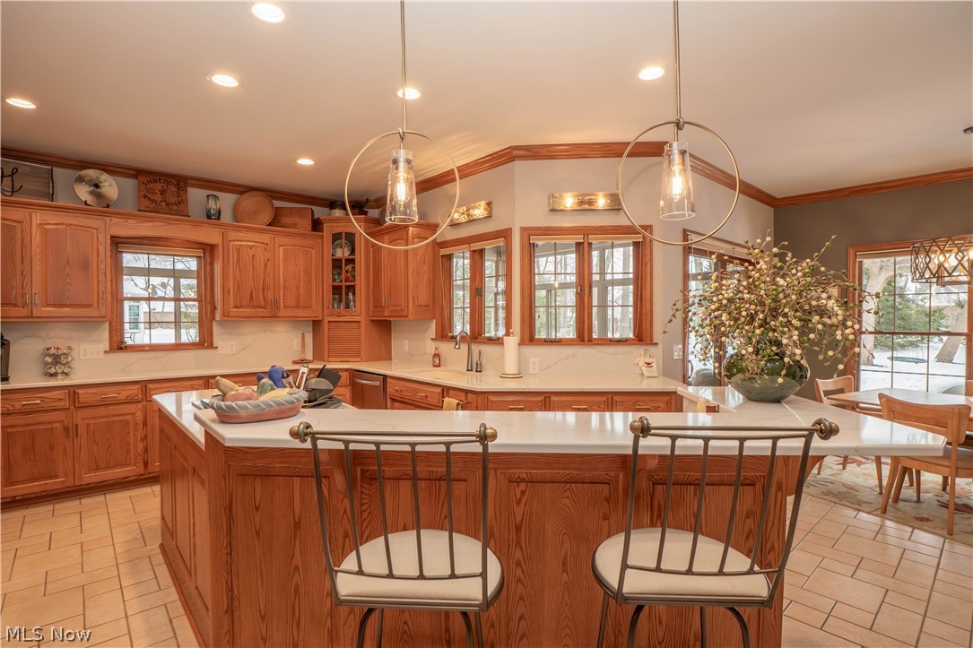 1535 Chadford Gate SE Canton OH 44709