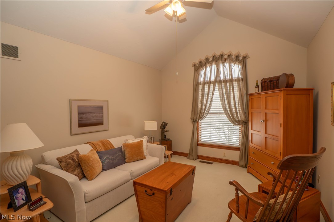 1535 Chadford Gate SE Canton OH 44709