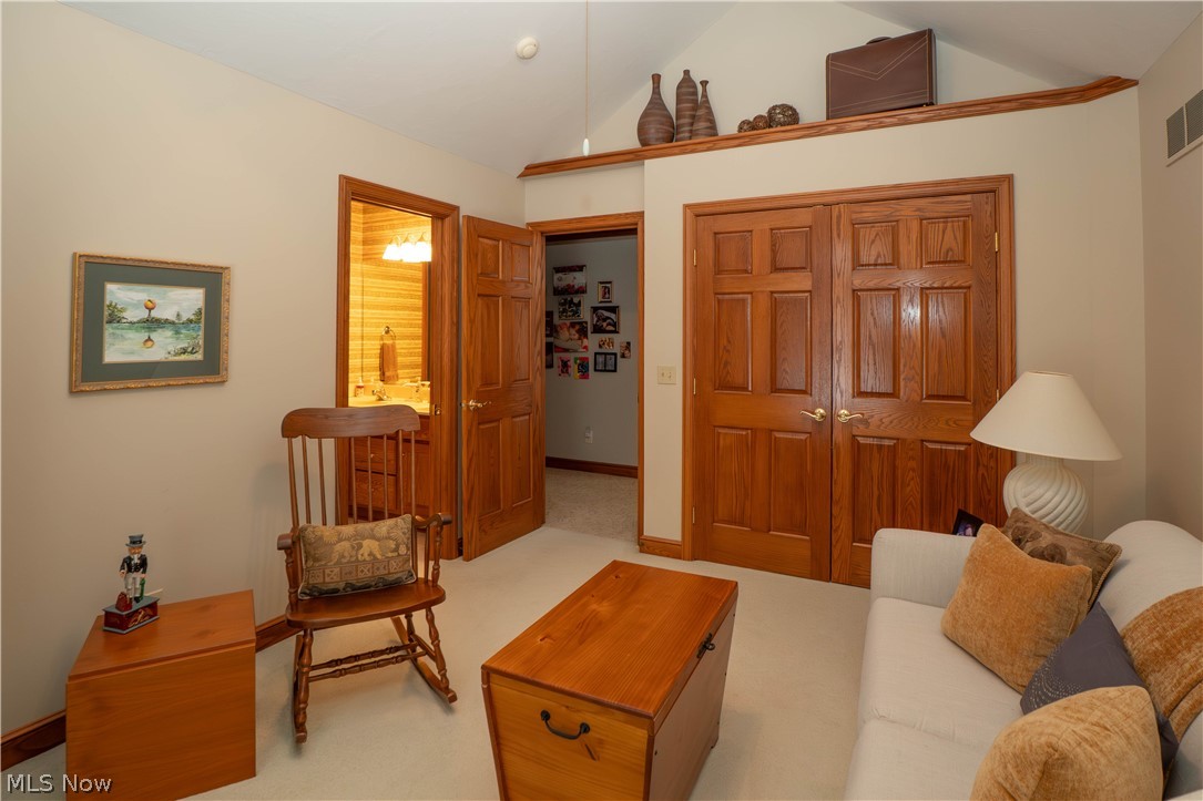1535 Chadford Gate SE Canton OH 44709