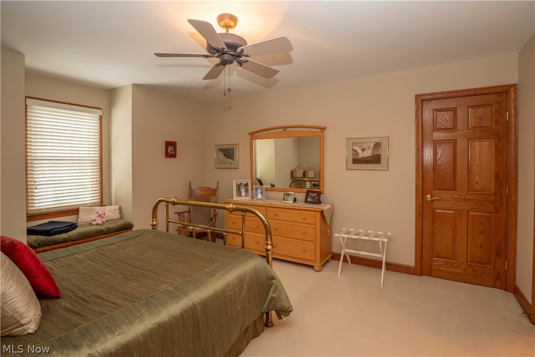 1535 Chadford Gate SE Canton OH 44709