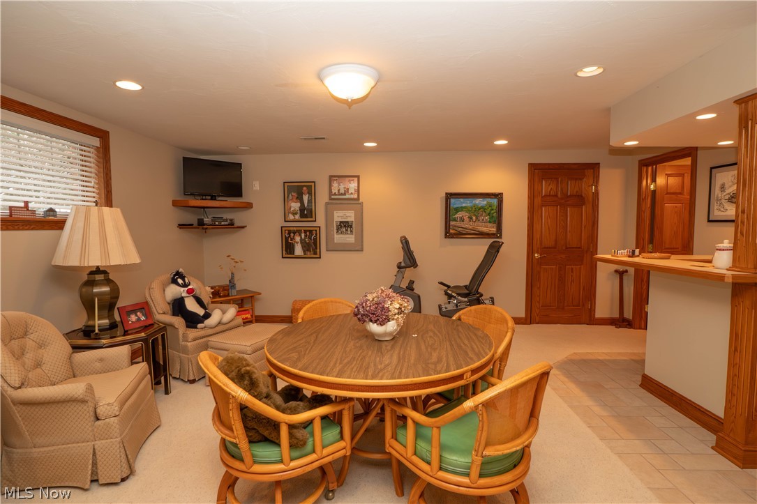 1535 Chadford Gate SE Canton OH 44709