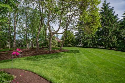 1535 Chadford Gate SE Canton OH 44709