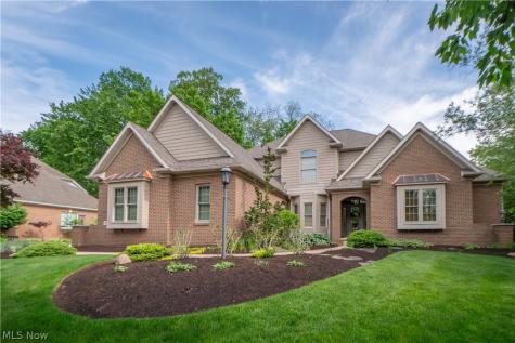 1535 Chadford Gate SE Canton OH 44709