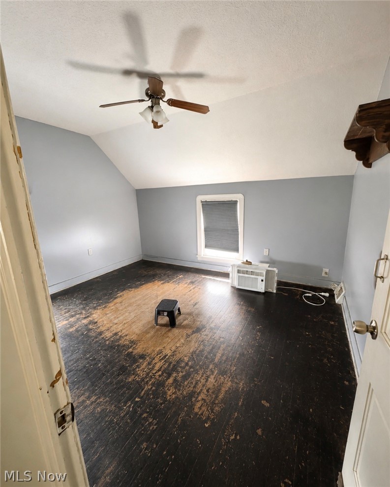 123 E 35th Street South Lorain OH 44055