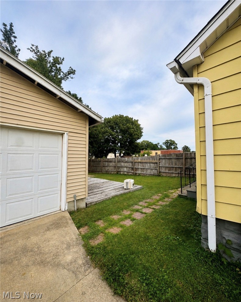 123 E 35th Street South Lorain OH 44055