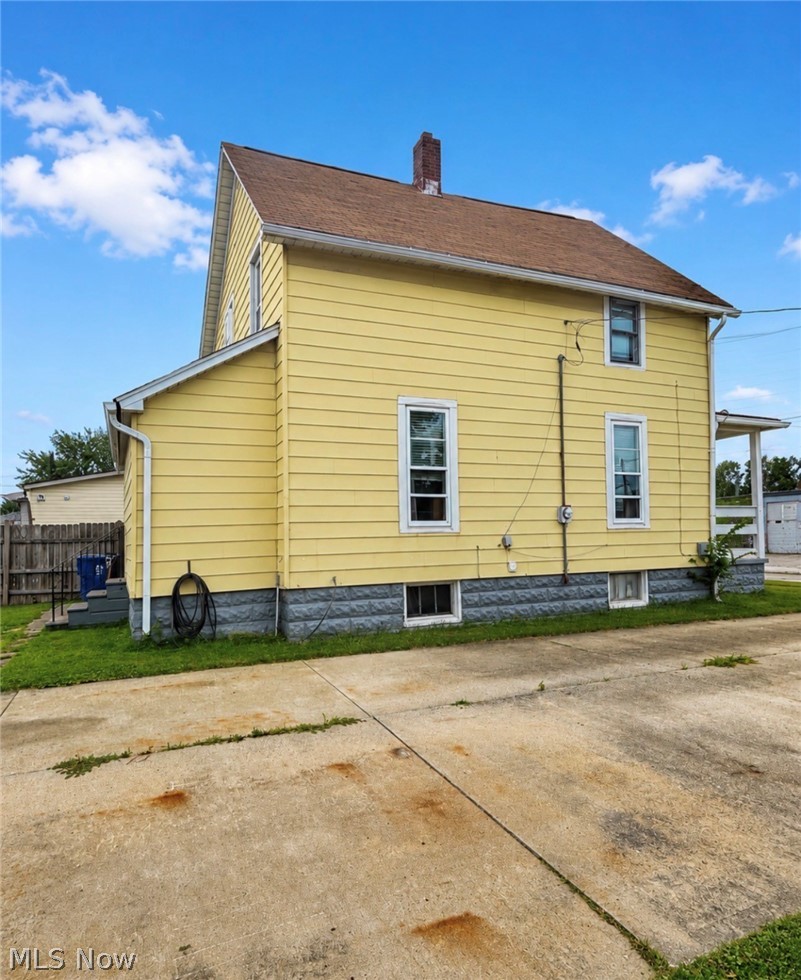 123 E 35th Street South Lorain OH 44055