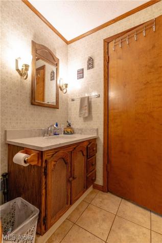 1015 Carnwise Street SW Canton OH 44706