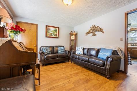 1015 Carnwise Street SW Canton OH 44706