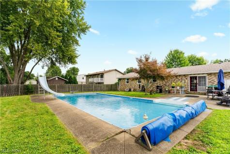 1015 Carnwise Street SW Canton OH 44706