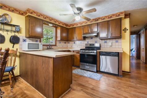 1015 Carnwise Street SW Canton OH 44706