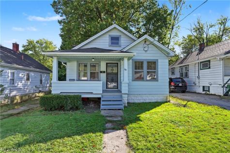 957 E Dewey Avenue Youngstown OH 44502