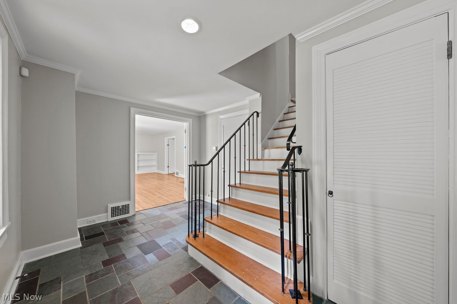 1259 West Hill Drive Gates Mills OH 44040