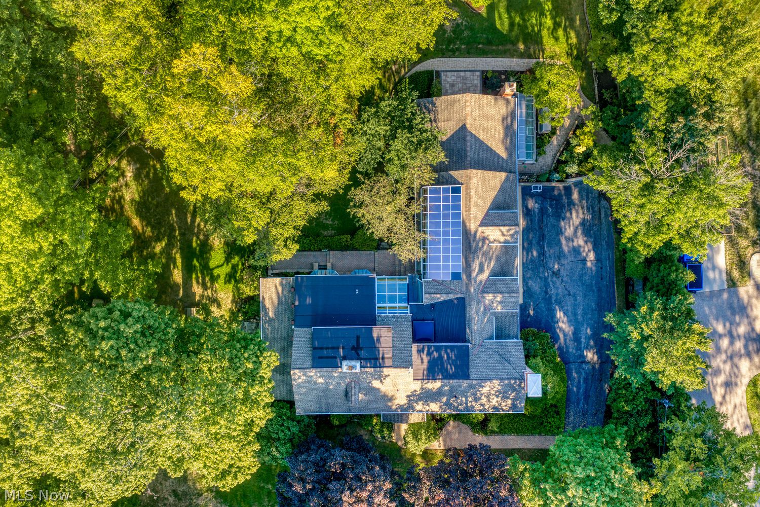 1259 West Hill Drive Gates Mills OH 44040