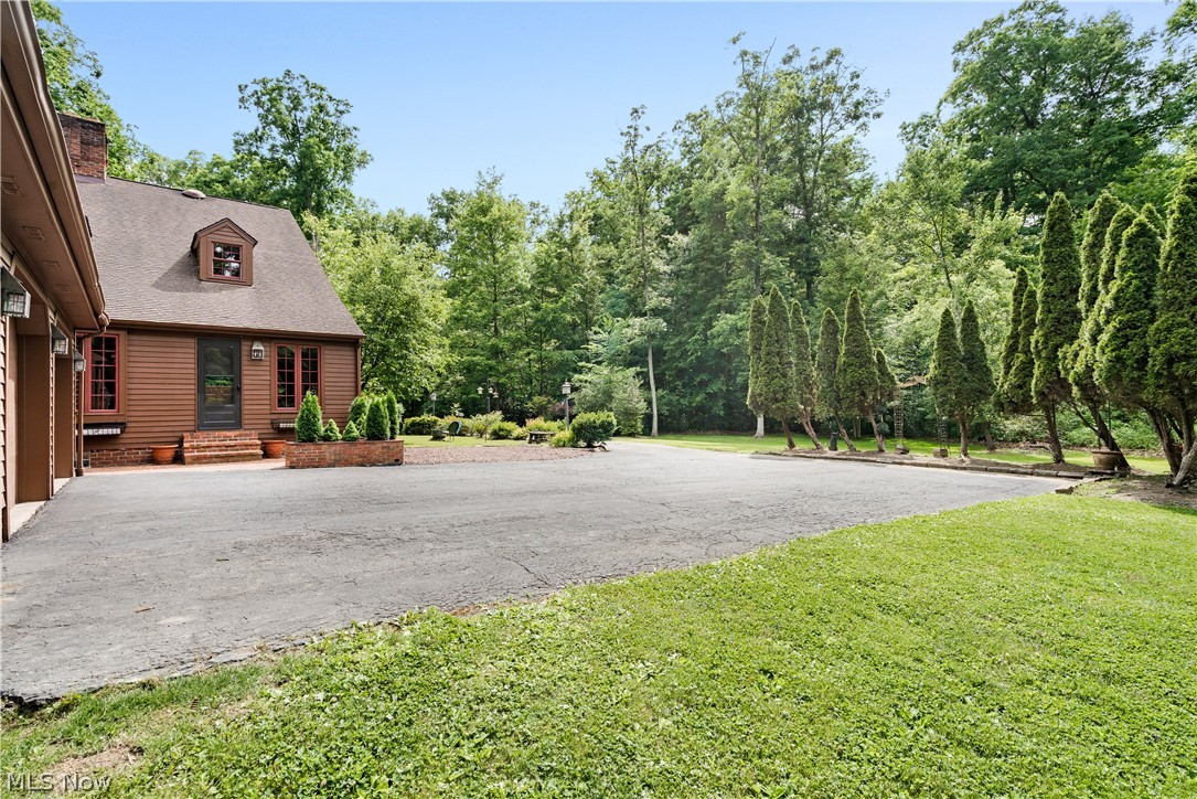 8640 N Palmyra Road Canfield OH 44406