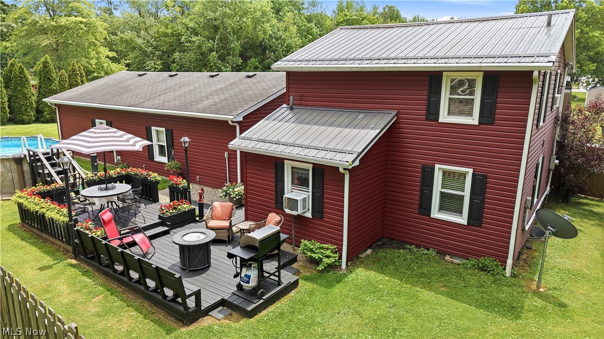 16728 Parkview Avenue Lake Milton OH 44429