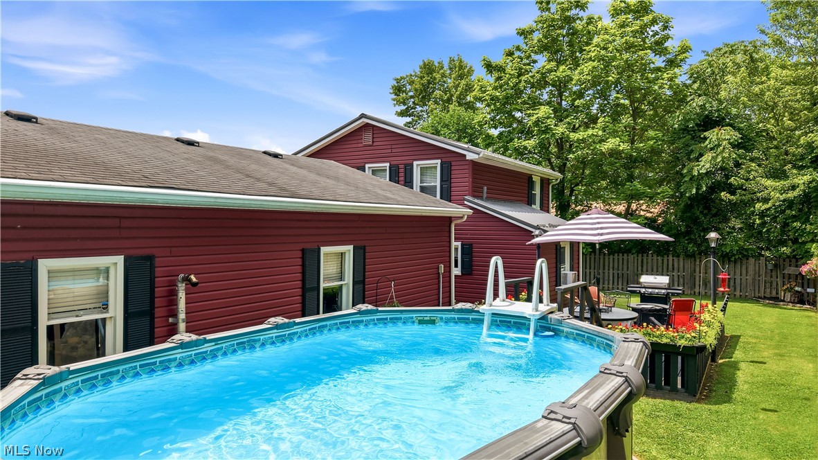 16728 Parkview Avenue Lake Milton OH 44429